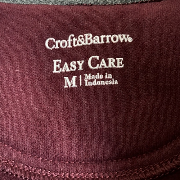 Croft & Barrow 1/4 Zip - Picture 2 of 2